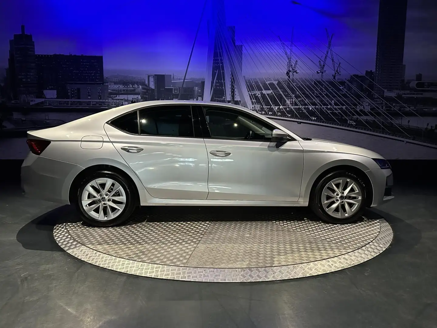 Skoda Octavia 1.5 TSI MHEV Business Edition Plus *Navi*Led*Appco Grau - 2