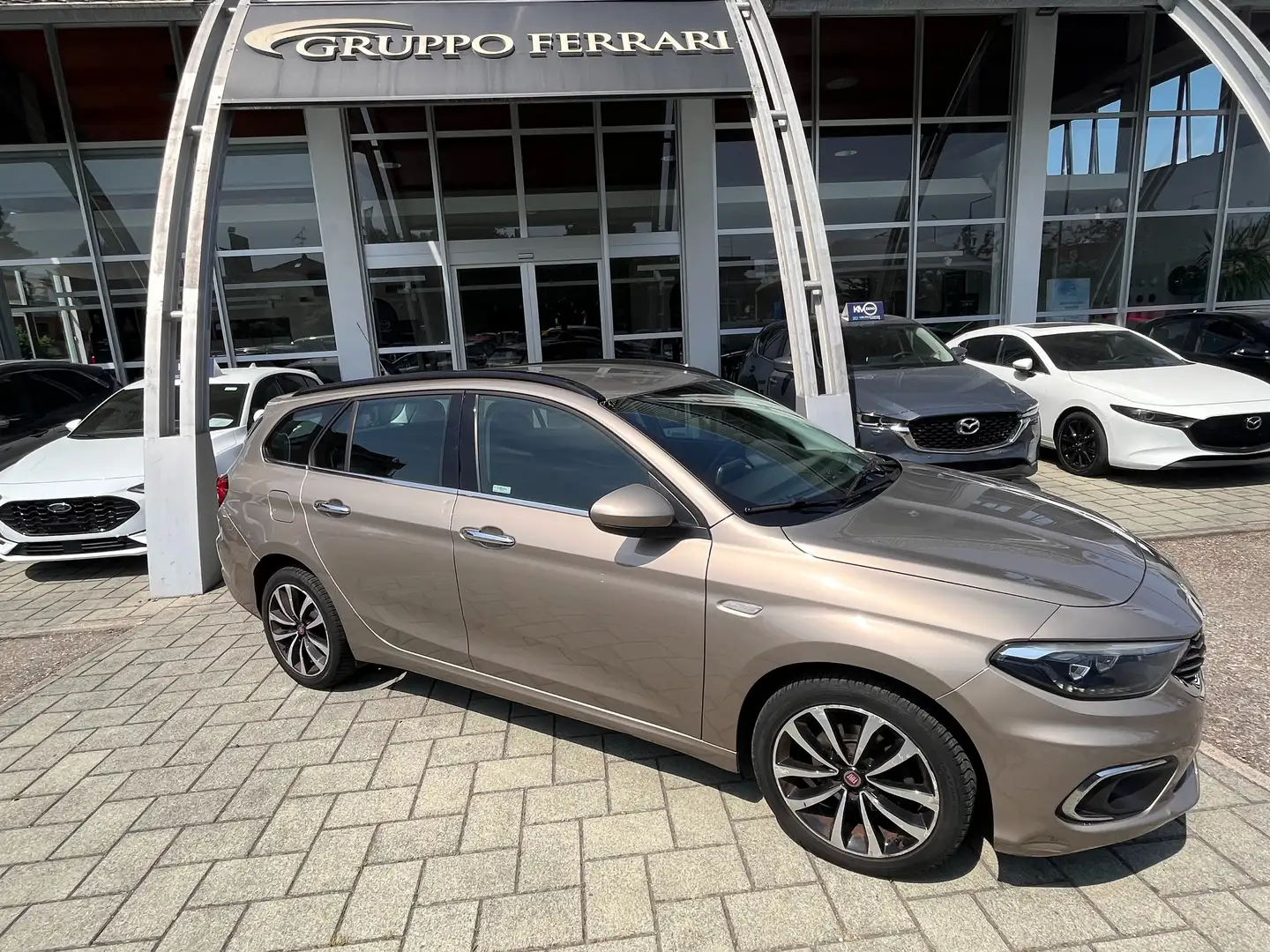 Fiat Tipo Tipo SW 1.4 tjt Lounge Gpl 120cv Bronzo - 2