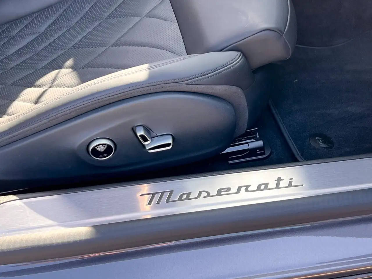 Maserati GranTurismo 2023 — фото 36