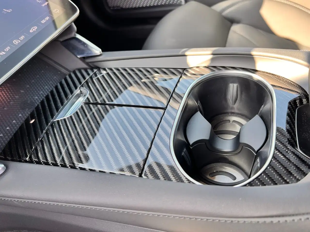 Maserati GranTurismo 2023 — фото 33