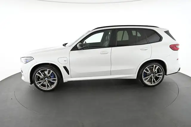BMW X5 view 8