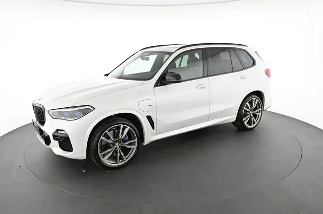 BMW X5 view 3