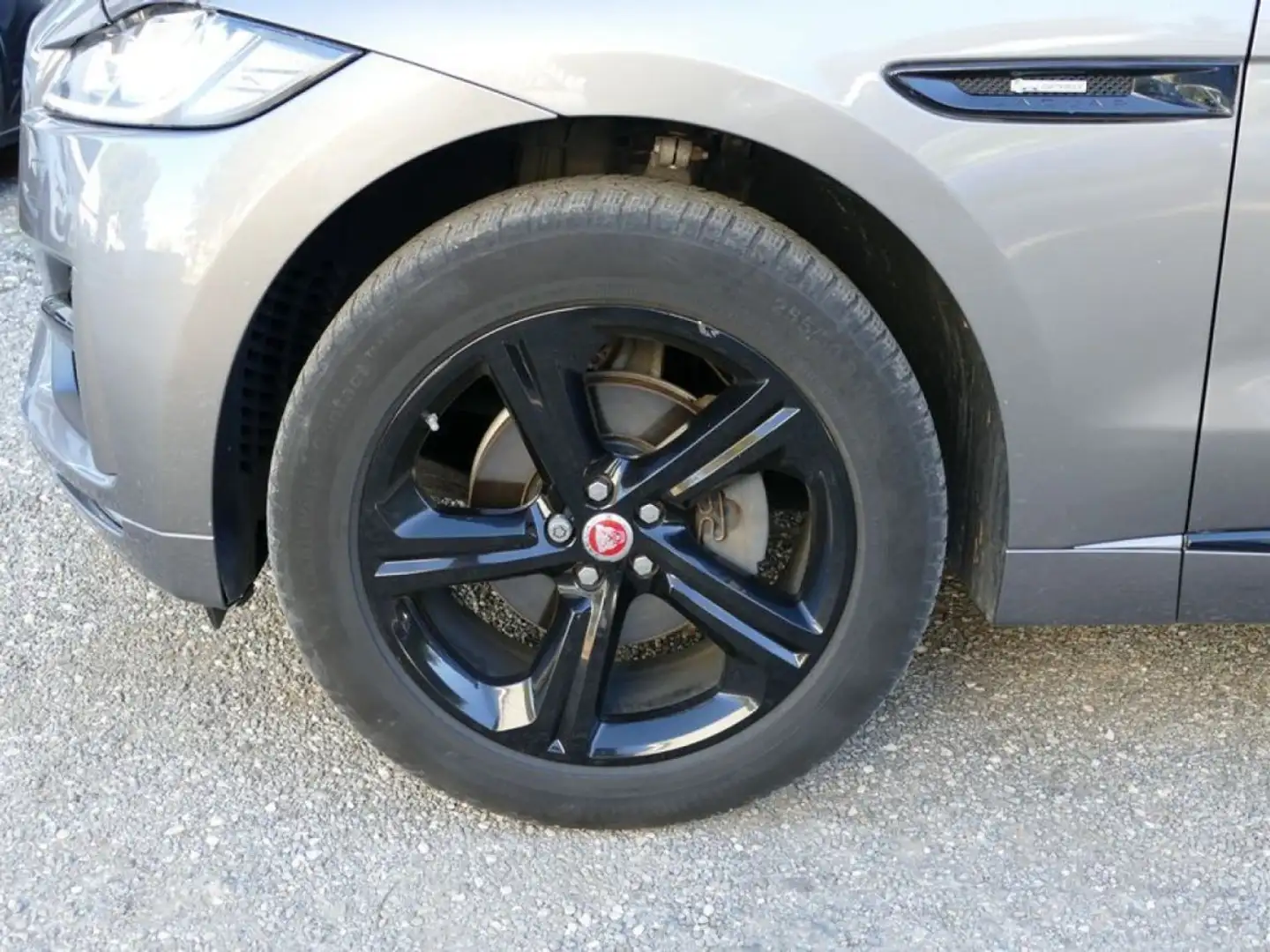 Jaguar F-Pace 2.0 180 Ch R-SPORT AWD BVA Gri - 2