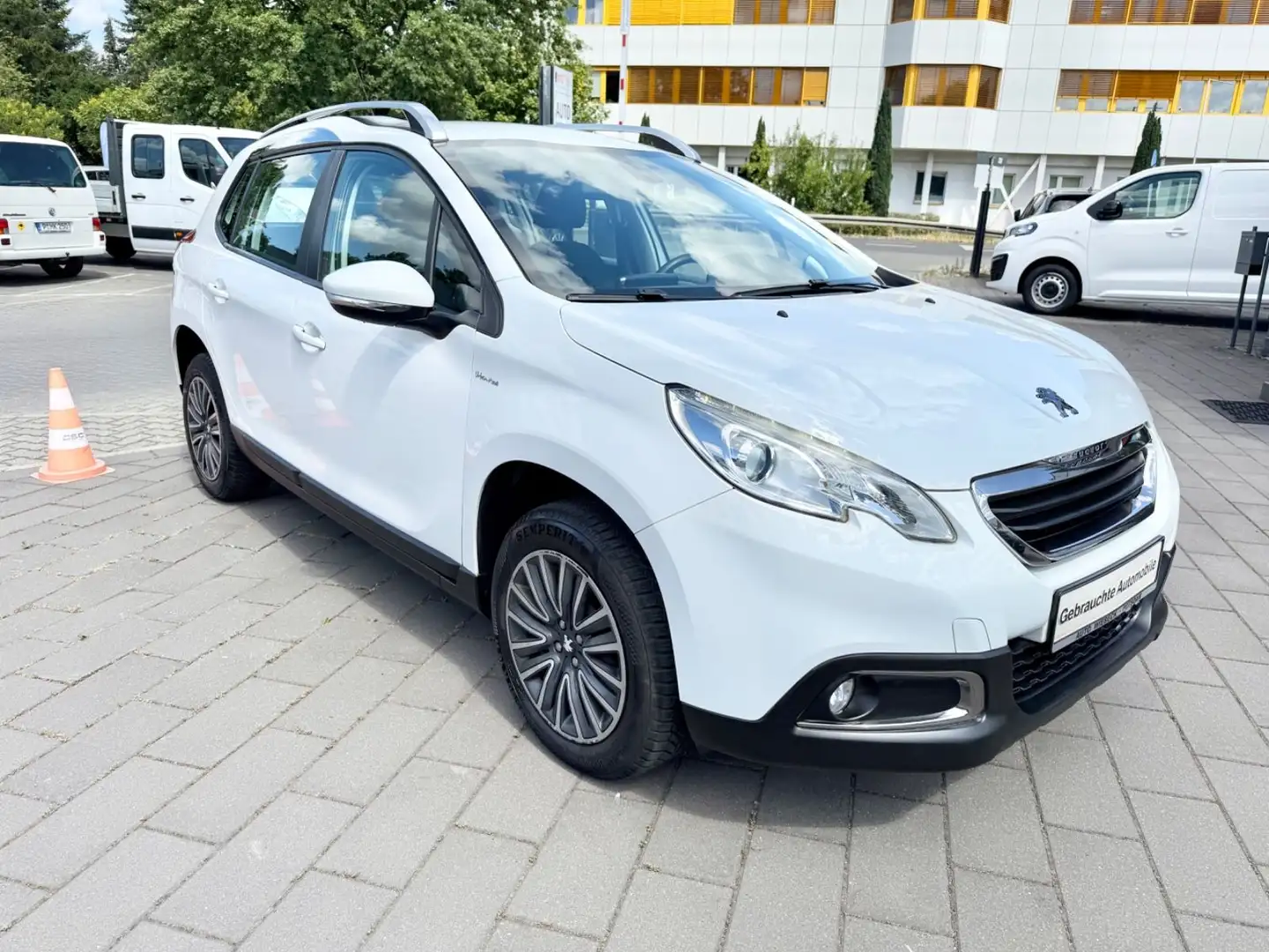Peugeot 2008 Active,Klima,Sitzheizu,TÜV u.Zahnriemen neu. Bianco - 2
