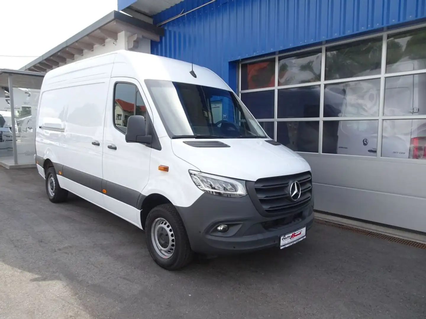 Mercedes-Benz Sprinter 317 CDI RWD 9G-Tronic L2H2 / AHK 3500 KG Weiß - 1