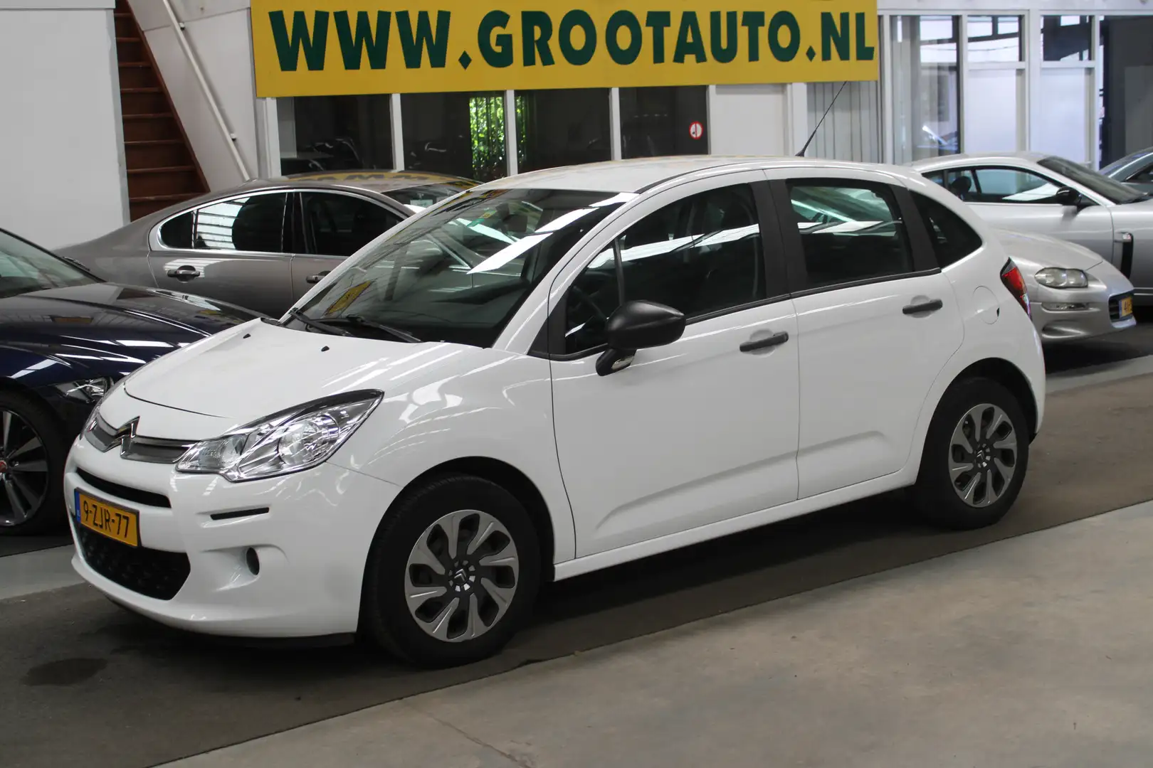 Citroen C3 1.0 PureTech Attraction Airco, Stuurbekrachtiging Wit - 1