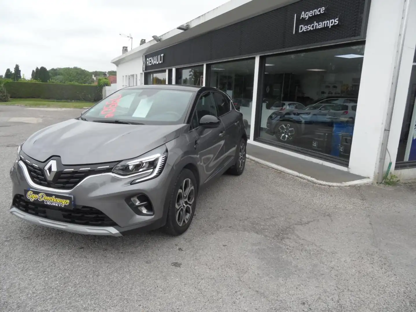 Renault Captur II Gris - 2
