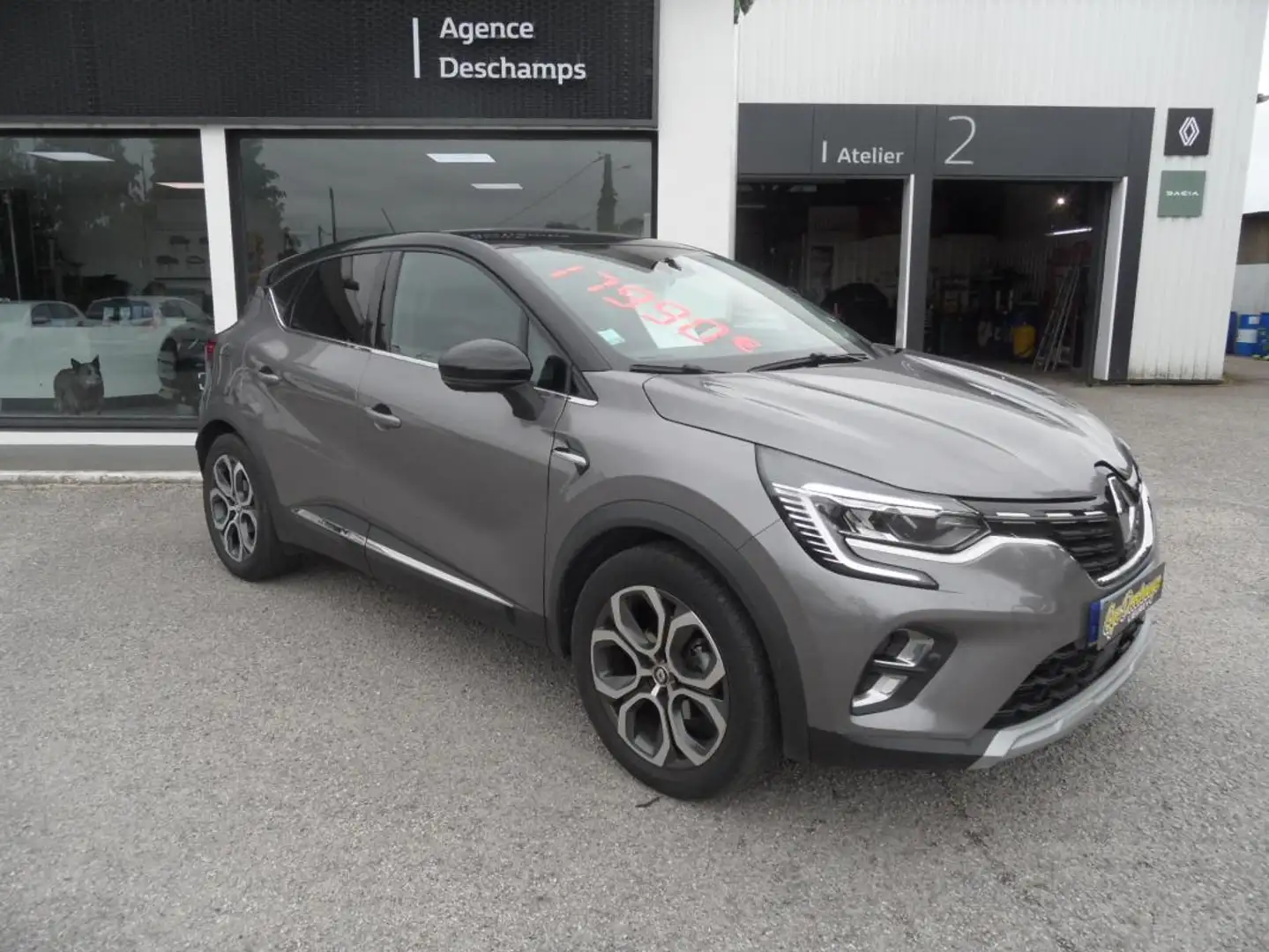 Renault Captur II Gris - 1