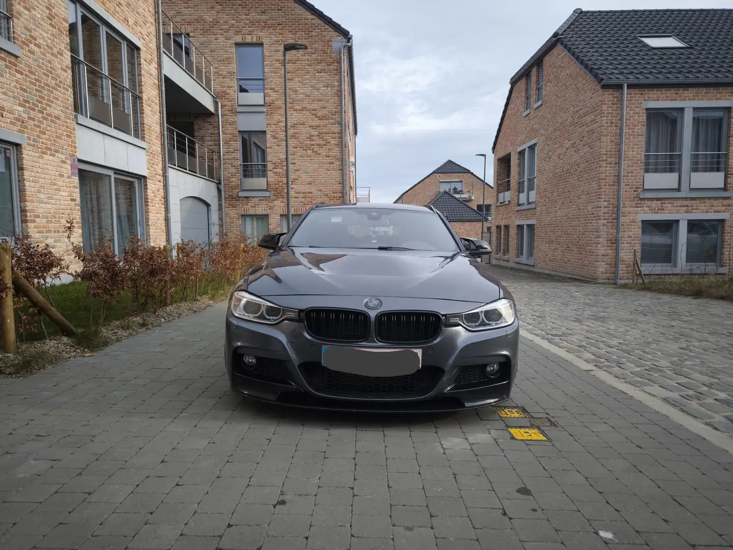 BMW 330 Touring 330d xDrive 258 ch M Sport A - 2
