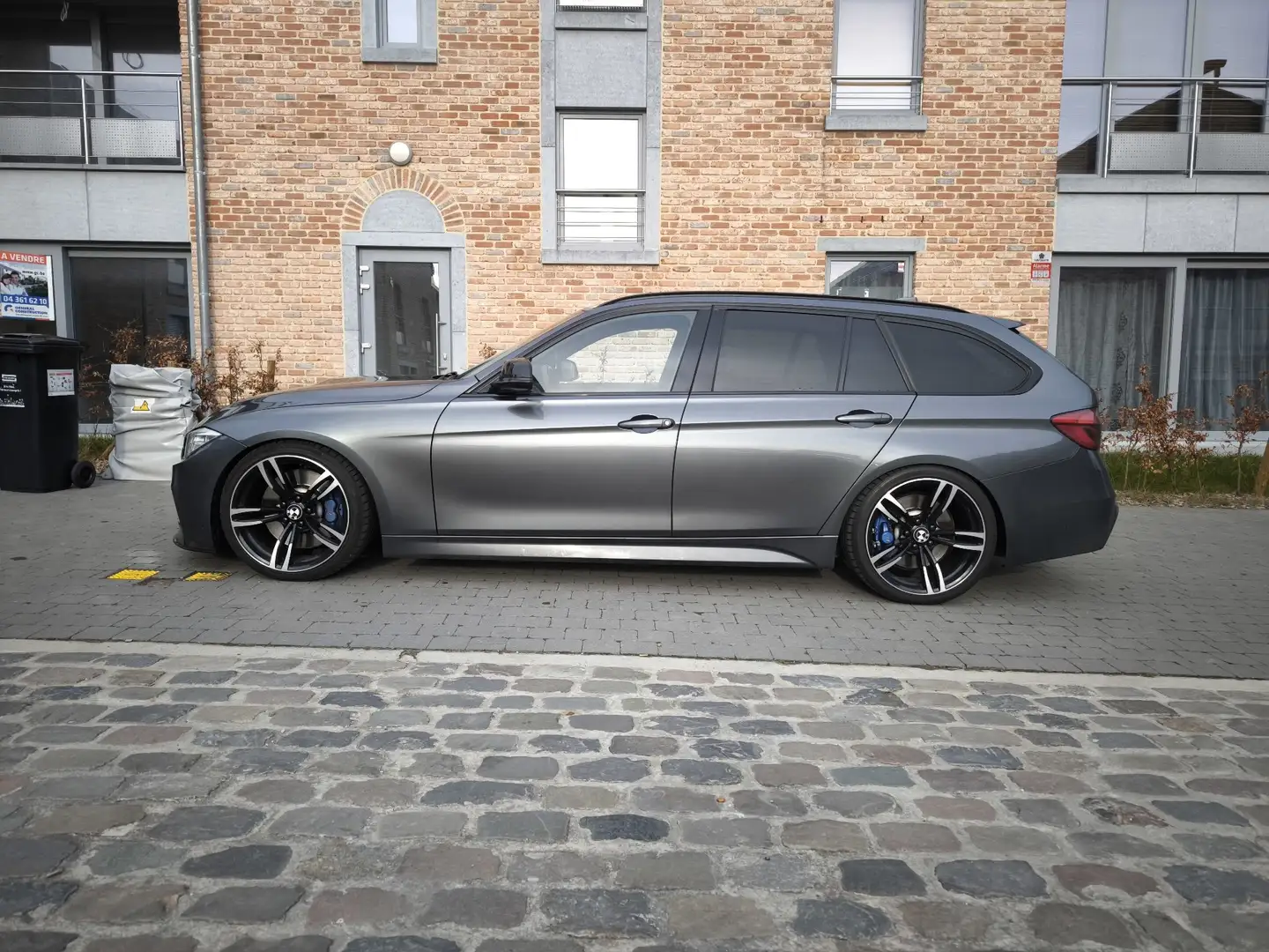 BMW 330 Touring 330d xDrive 258 ch M Sport A - 1