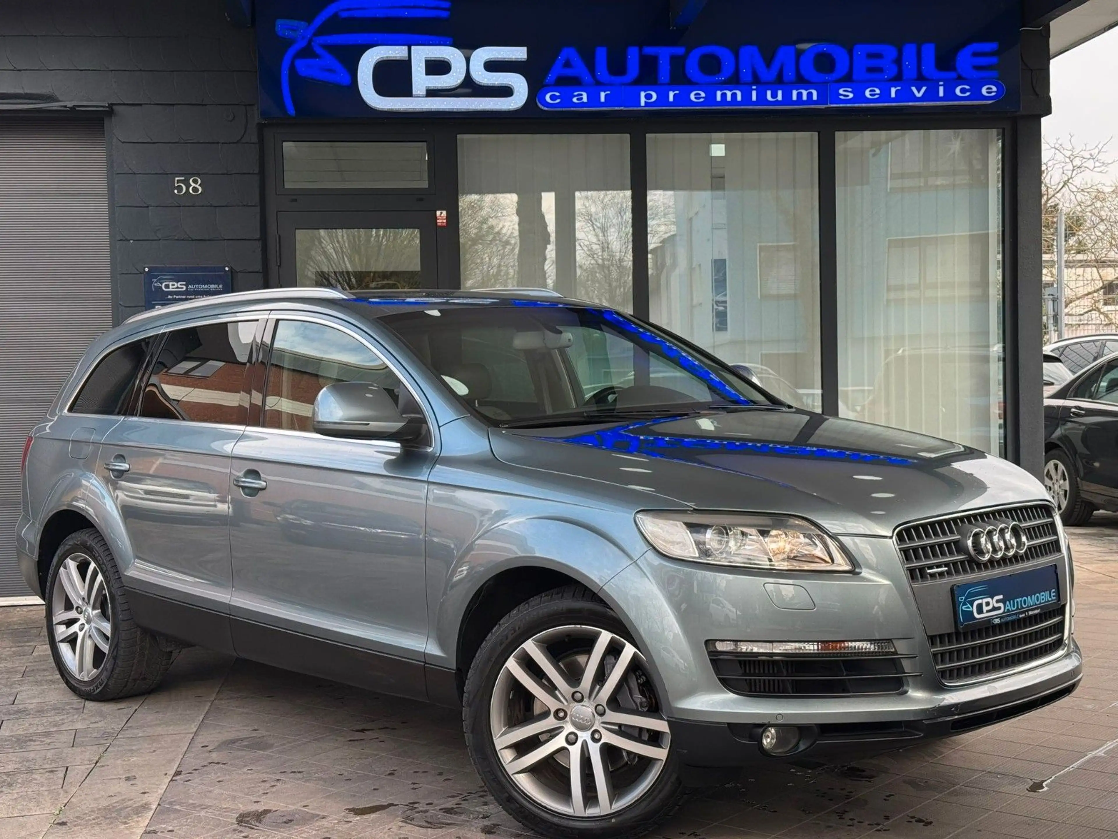 Audi Q7 3.0 TDI Quattro | 7 Sitze | TÜV Neu — photo 4