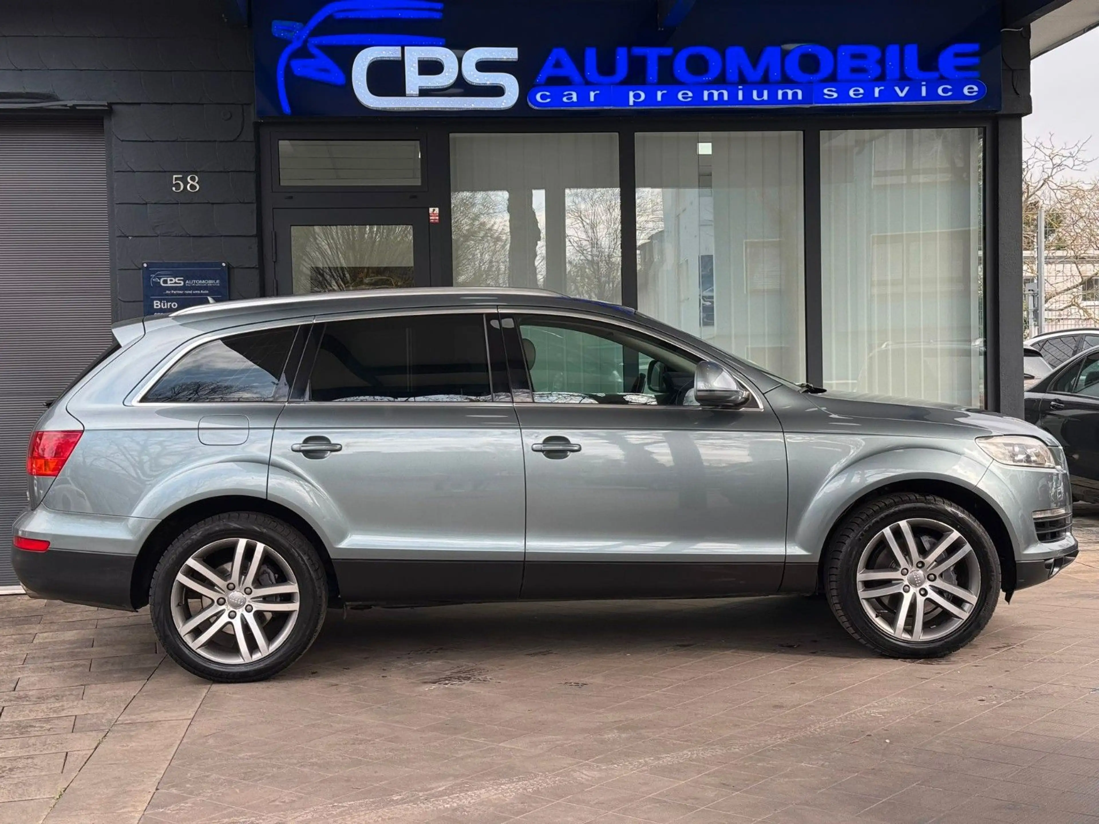 Audi Q7 3.0 TDI Quattro | 7 Sitze | TÜV Neu — photo 5