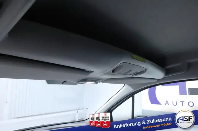 Ford Transit Connect view 23