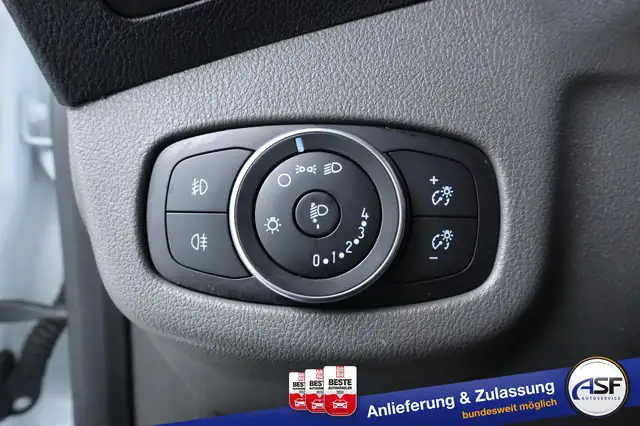 Ford Transit Connect view 16