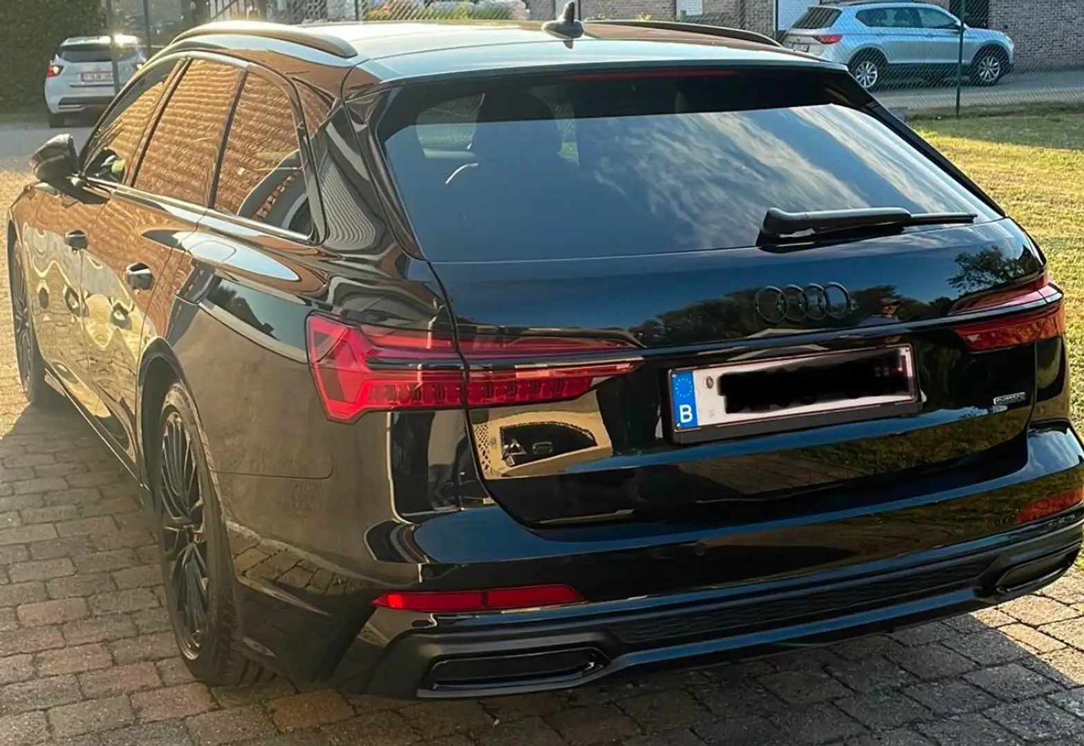 Audi A6 Avant 55 TFSI e quattro S tronic sport Noir - 1