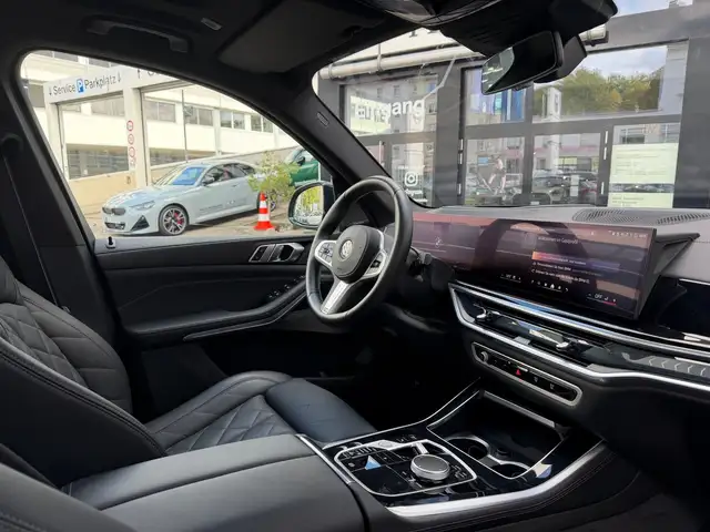 BMW X5 X5 view 5