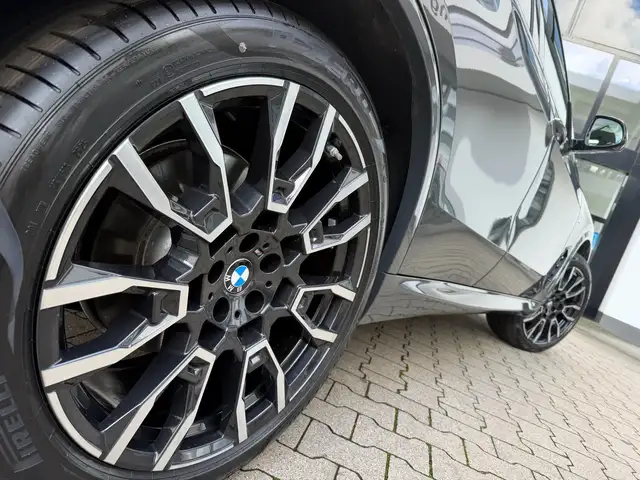 BMW X5 X5 view 4