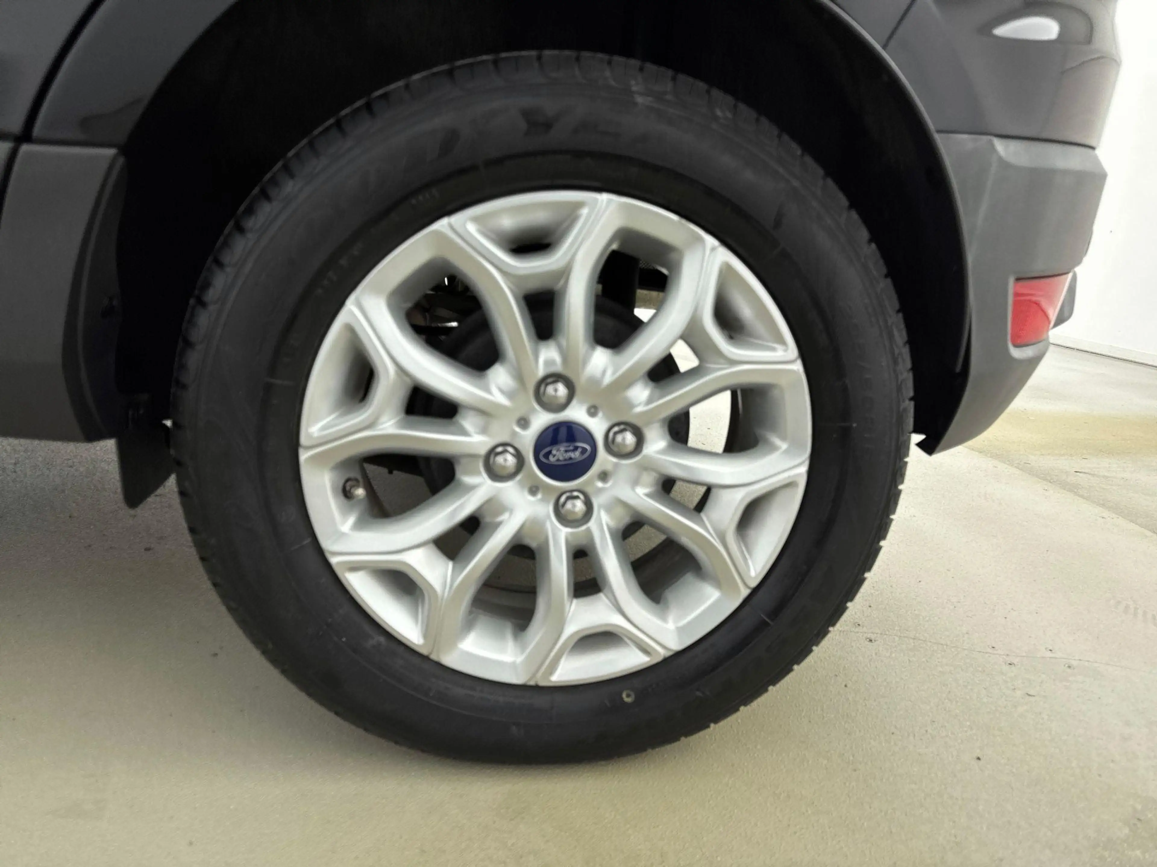 Ford EcoSport 1.0 ECOBOOST TITANIUM | AFNEEMBARE TREKHAAK | ALL — photo 11