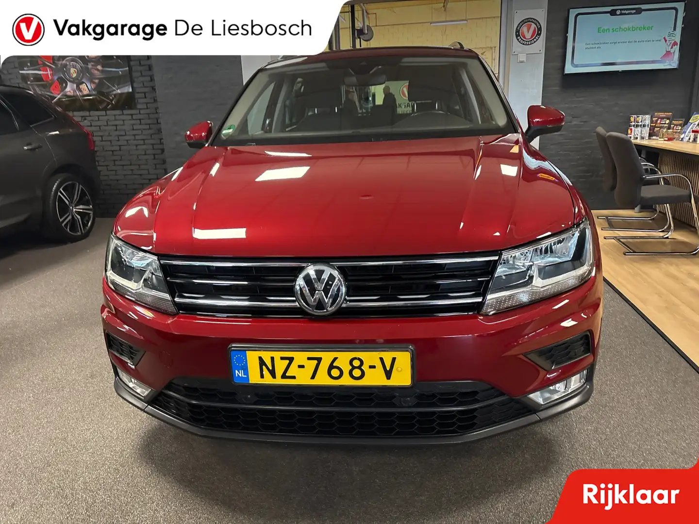 Volkswagen Tiguan 1.4 TSI Comfortline/navi/camera/trekhaak/apple car Rood - 2