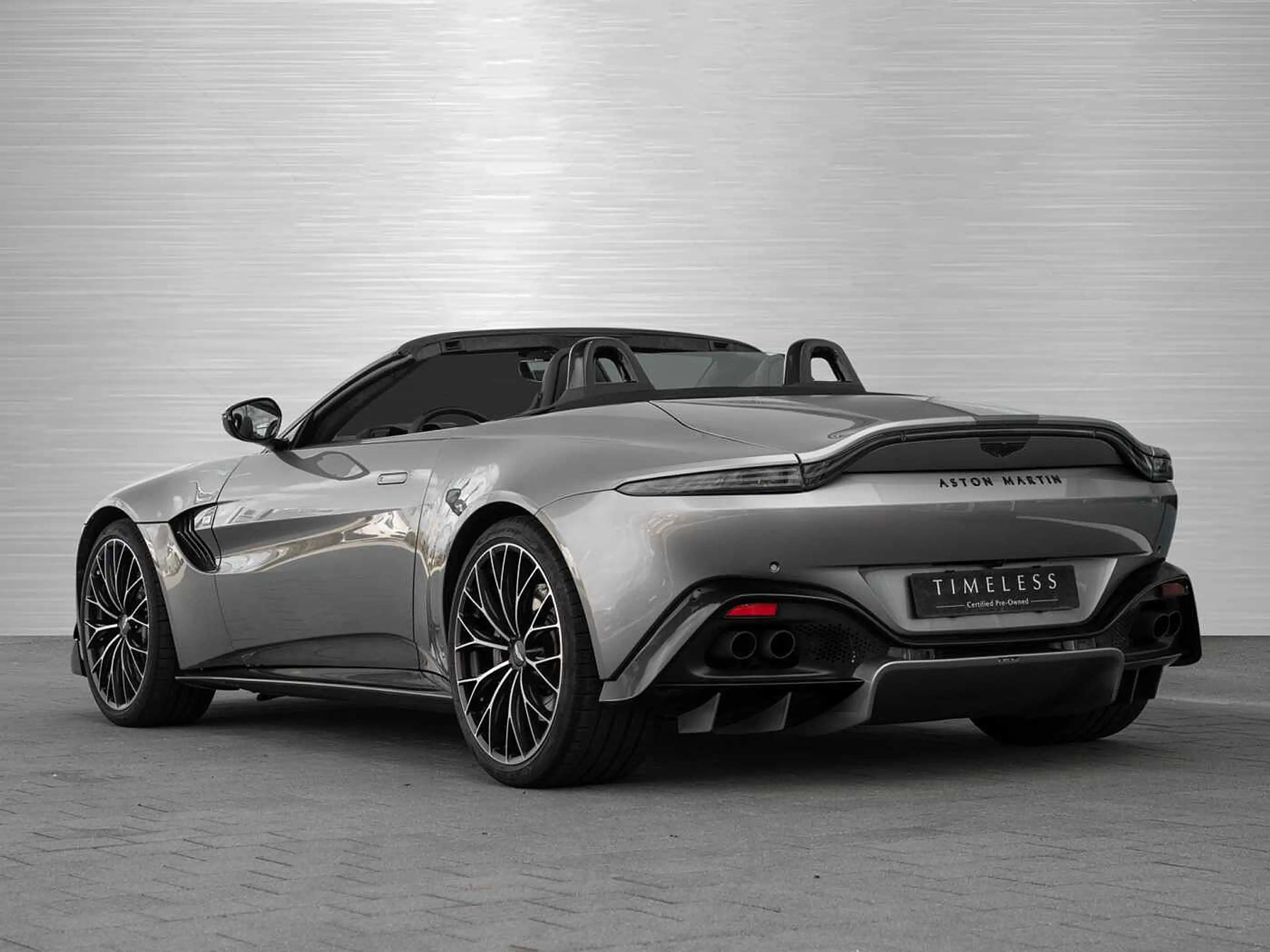 Aston Martin V8 Vantage Roadster F1 Edition Q Special Farbe — photo 2