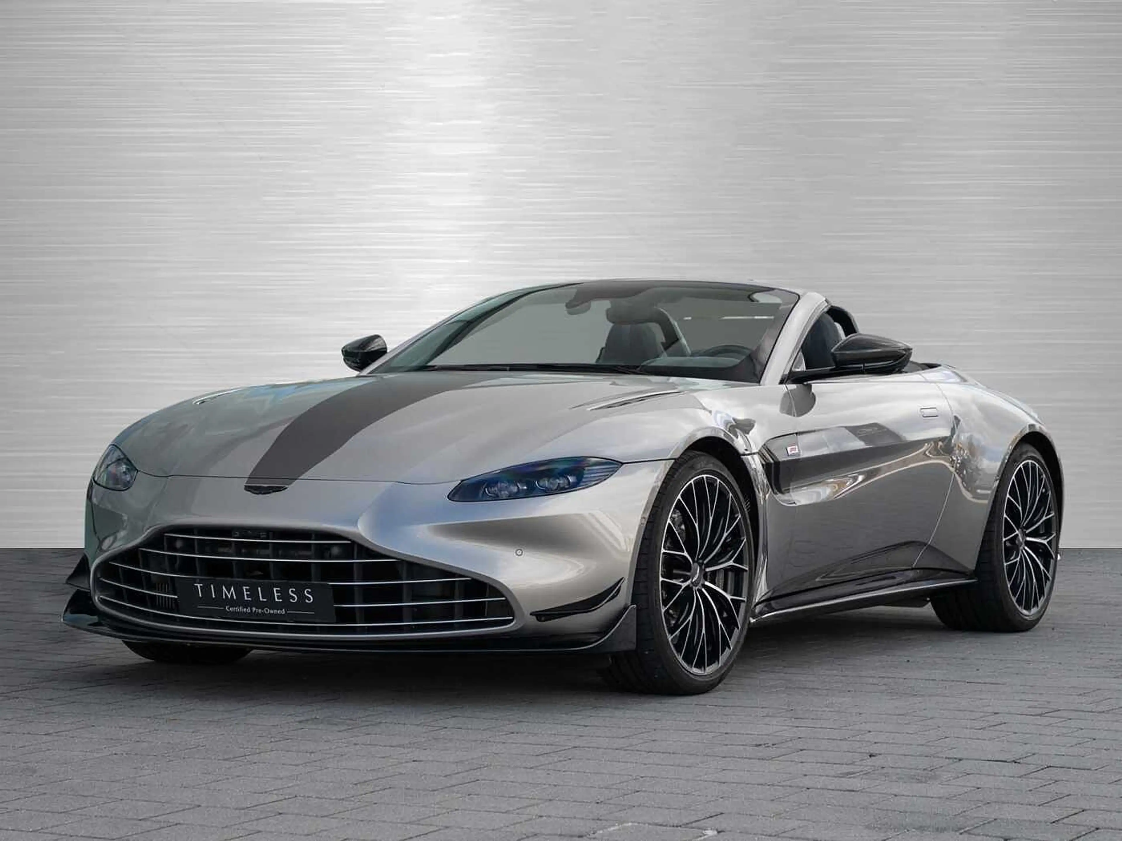 Aston Martin V8 Vantage Roadster F1 Edition Q Special Farbe — photo 15
