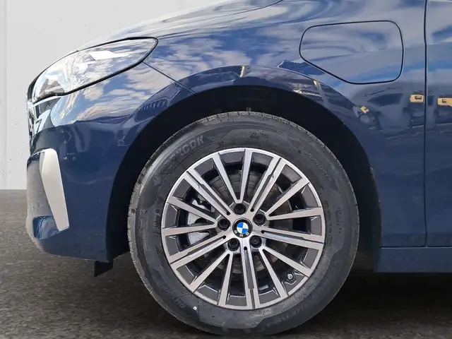 BMW 2 Series view 7