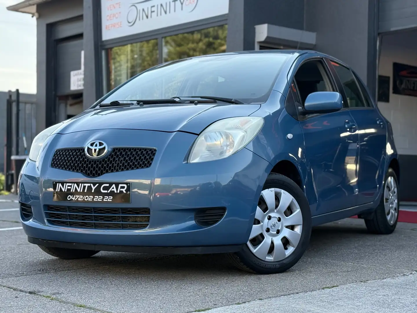 Toyota Yaris 1.0i VVT-i Terra Blauw - 2