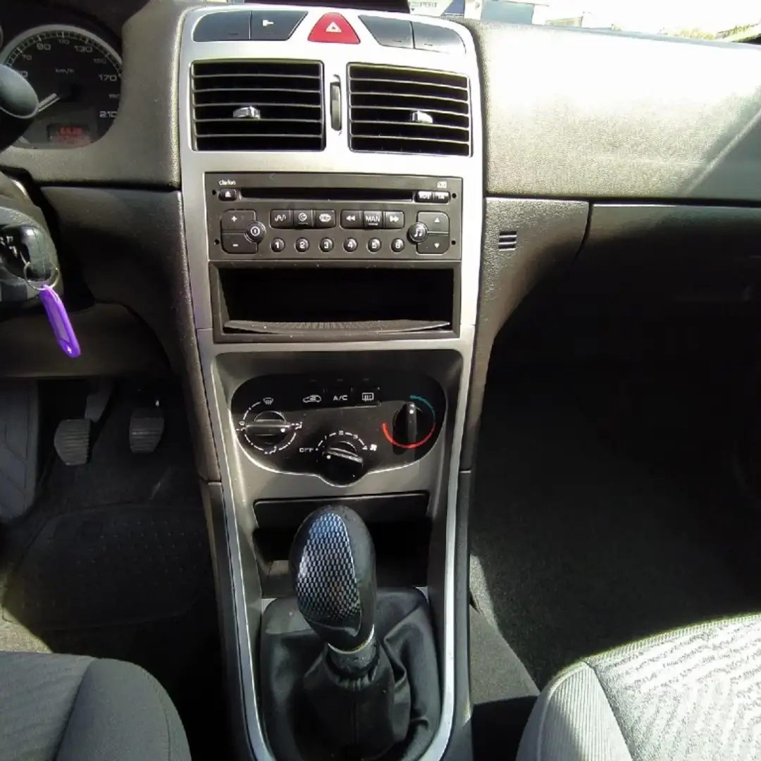 Peugeot 307 SW 2.0HDI 90 Gris - 2