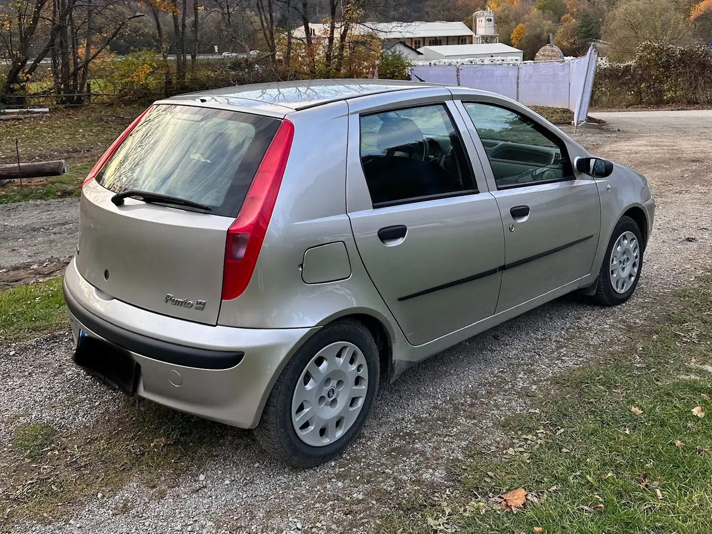 Fiat Punto Punto 1,2 Gümüş rengi - 2