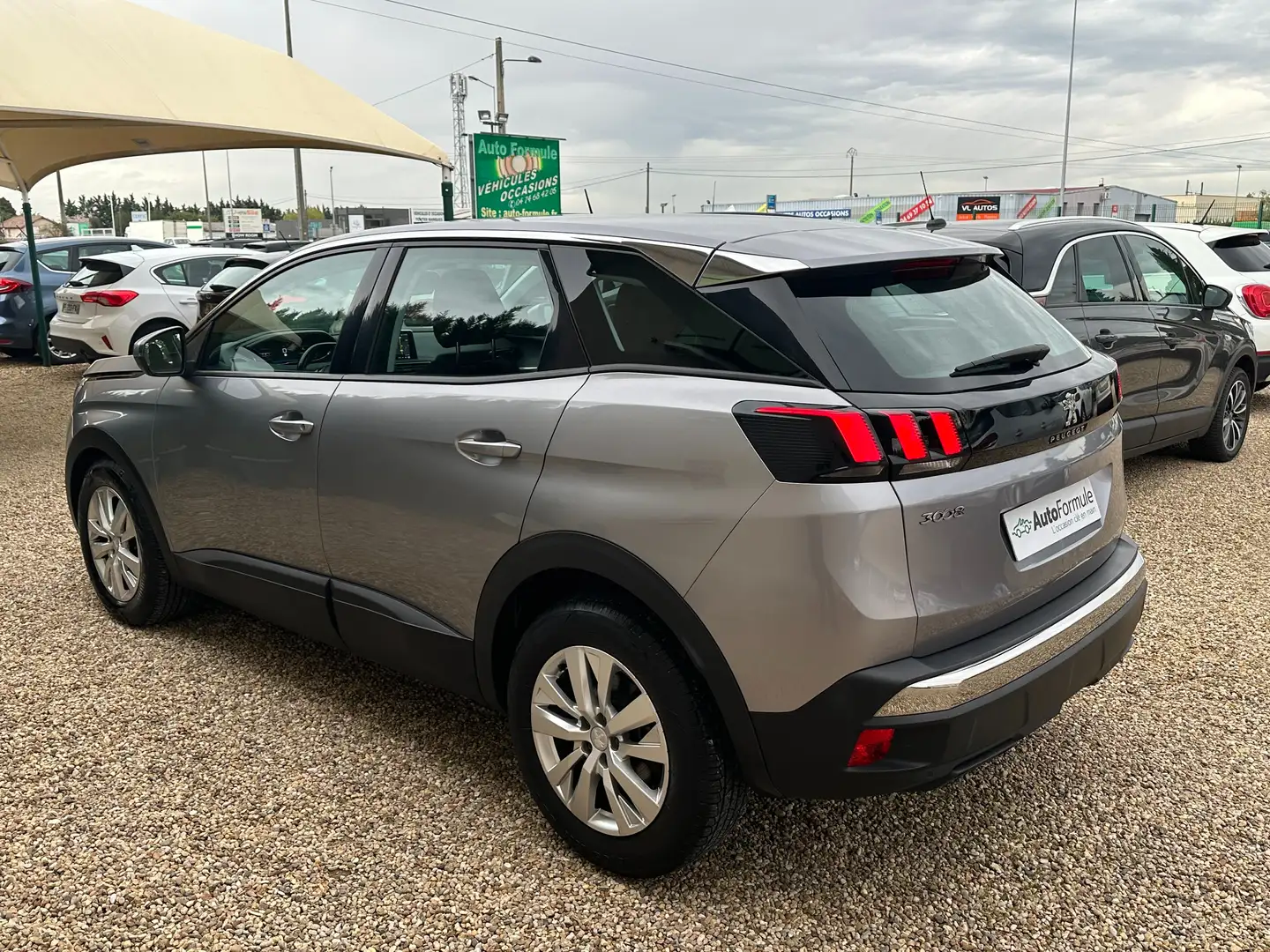 Peugeot 3008 3008 Puretech 130ch S Grijs - 2