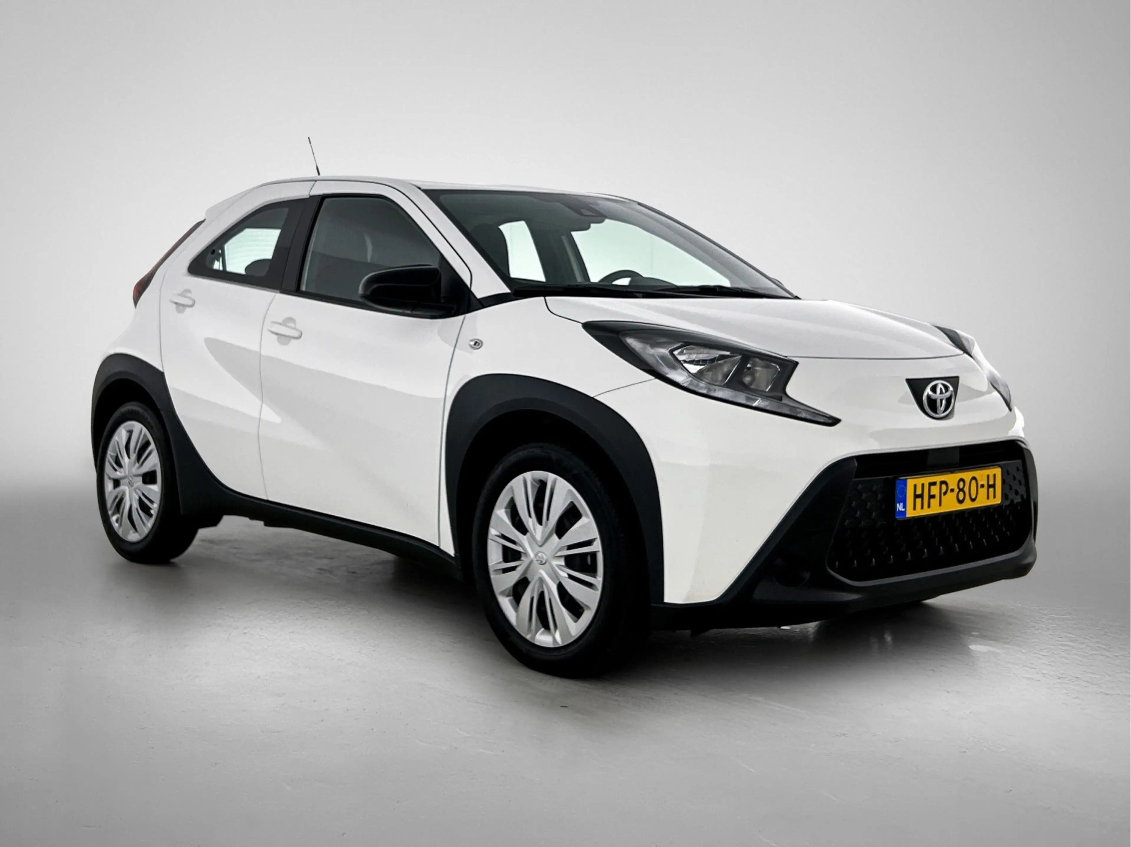 Toyota Aygo X 1.0 VVT-i MT Play | BTW voertuig | Apple CarPlay/A — photo 14