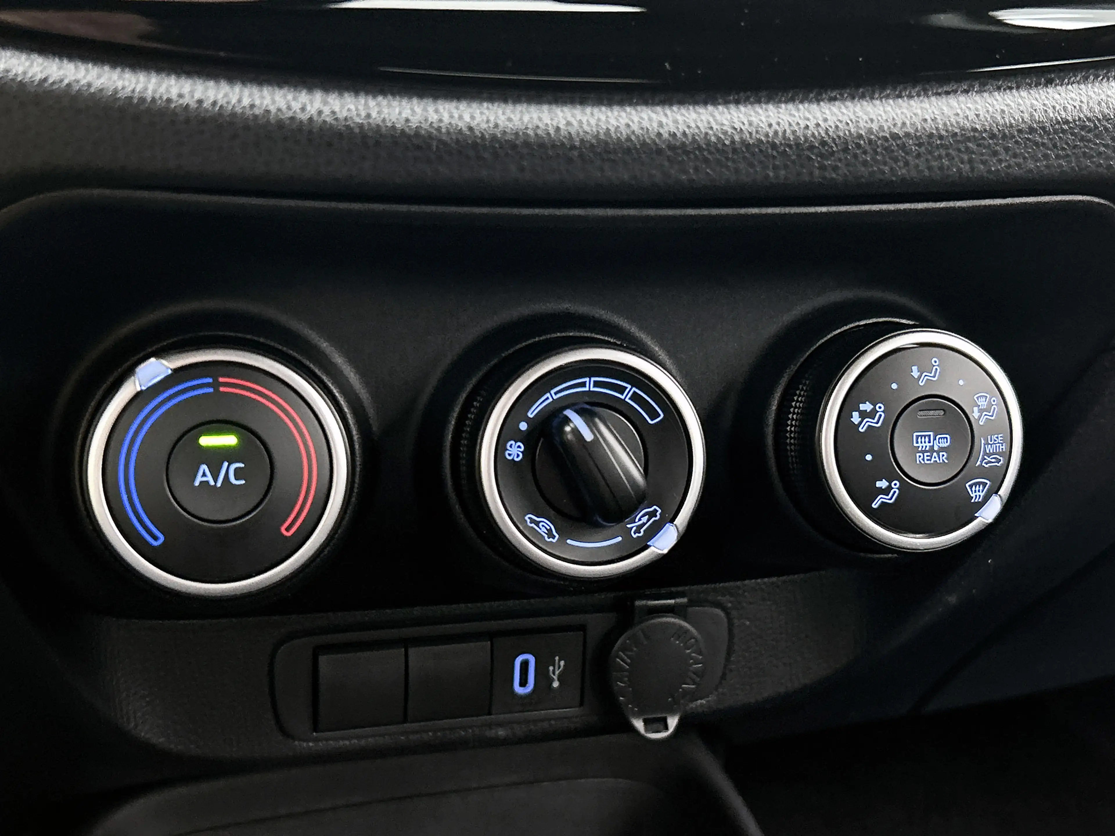 Toyota Aygo X 1.0 VVT-i MT Play | BTW voertuig | Apple CarPlay/A — photo 11