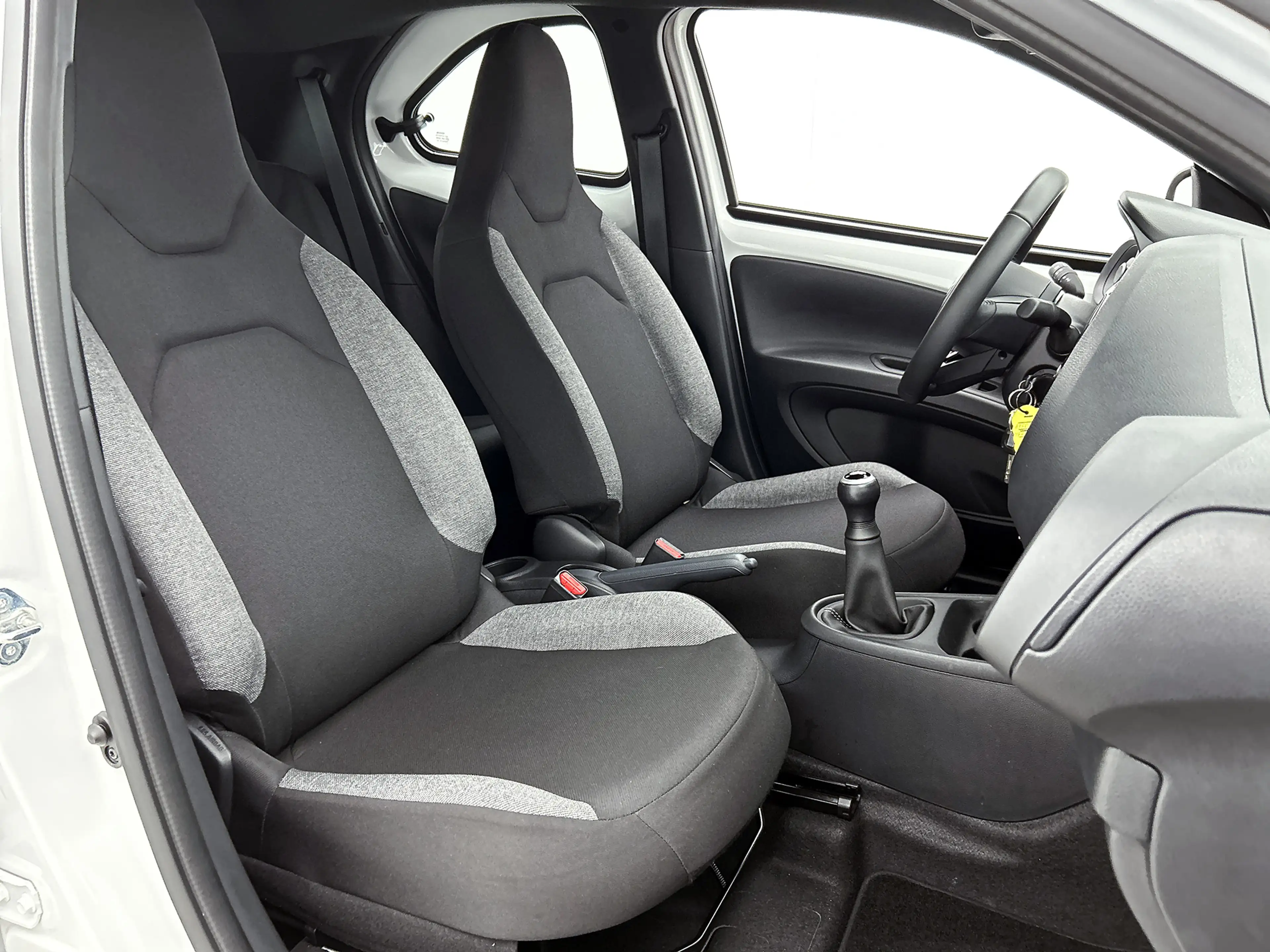 Toyota Aygo X 1.0 VVT-i MT Play | BTW voertuig | Apple CarPlay/A — photo 28