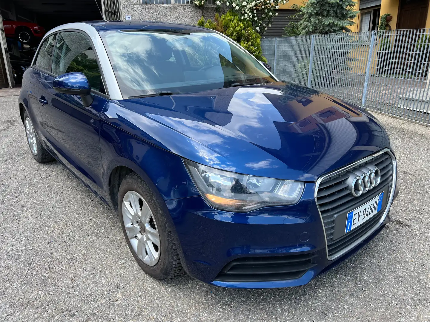 Audi A1 A1 1.2 tfsi Attraction - OK NEOPATENTATI Blau - 1