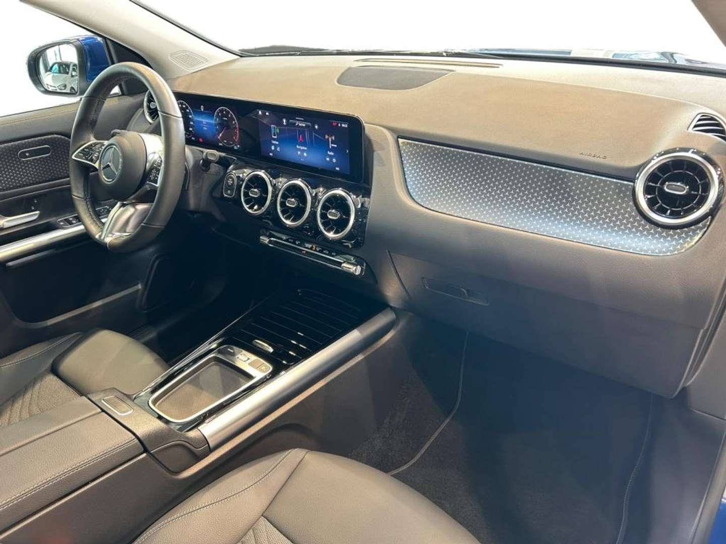 Mercedes GLA 200 Premium - - Joinsteer - #2