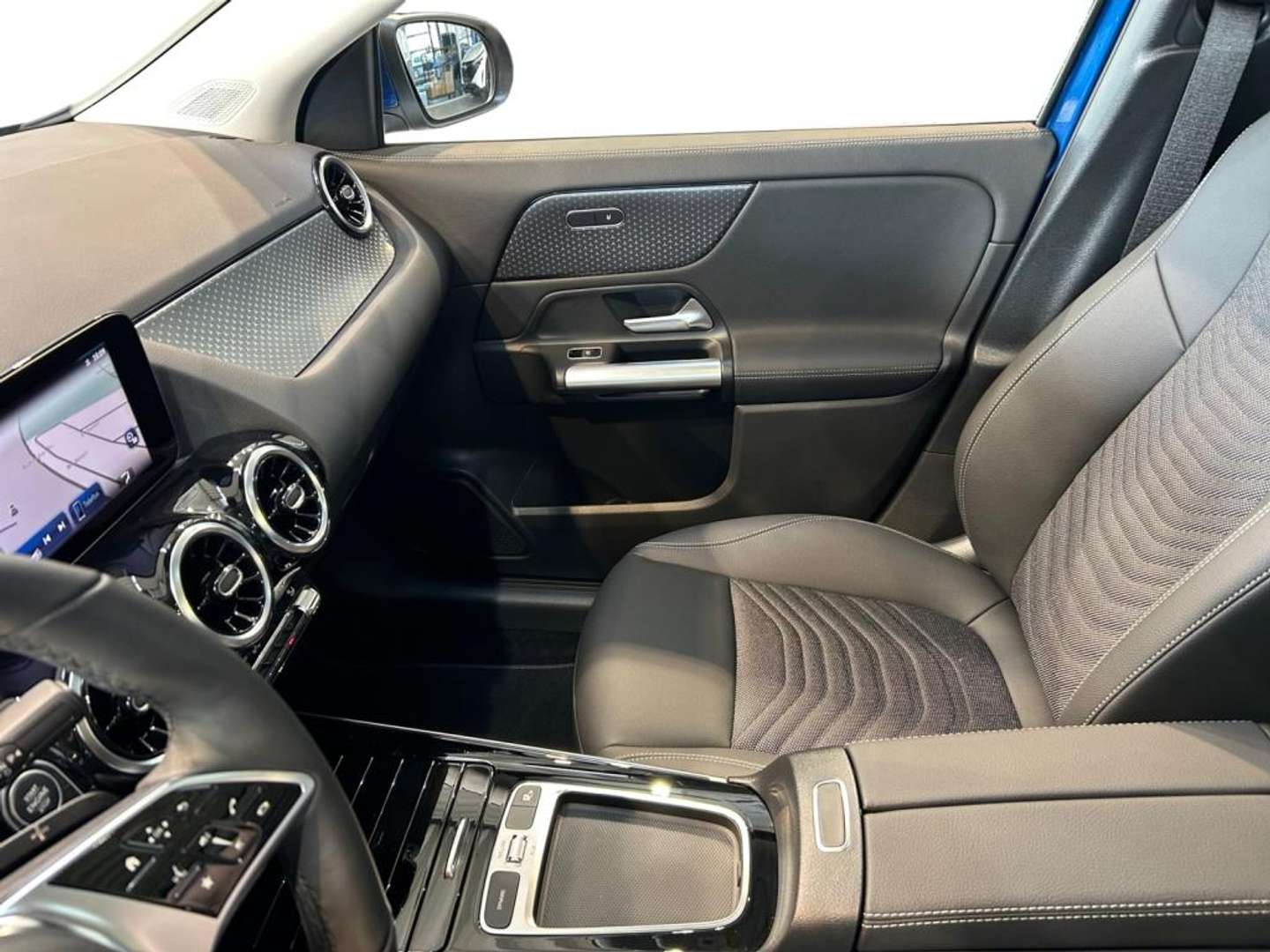 Mercedes GLA 200 Premium - - Joinsteer - #3