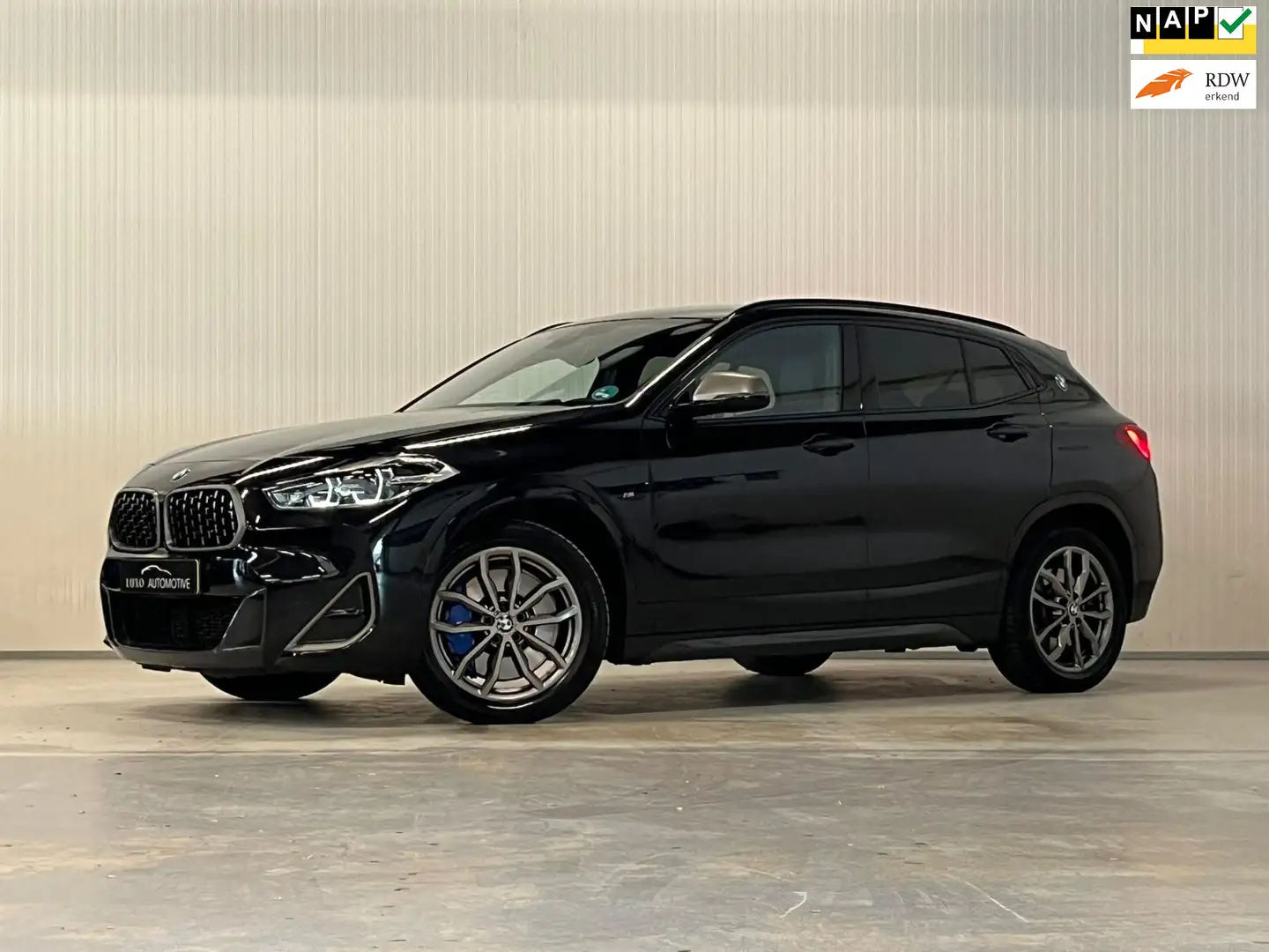 BMW X2 M35i | HUD | M-PERFOMANCE | AMBIANCE | ZWART HEMEL Zwart - 1