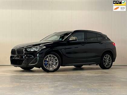 BMW X2 M35i | HUD | M-PERFOMANCE | AMBIANCE | ZWART HEMEL
