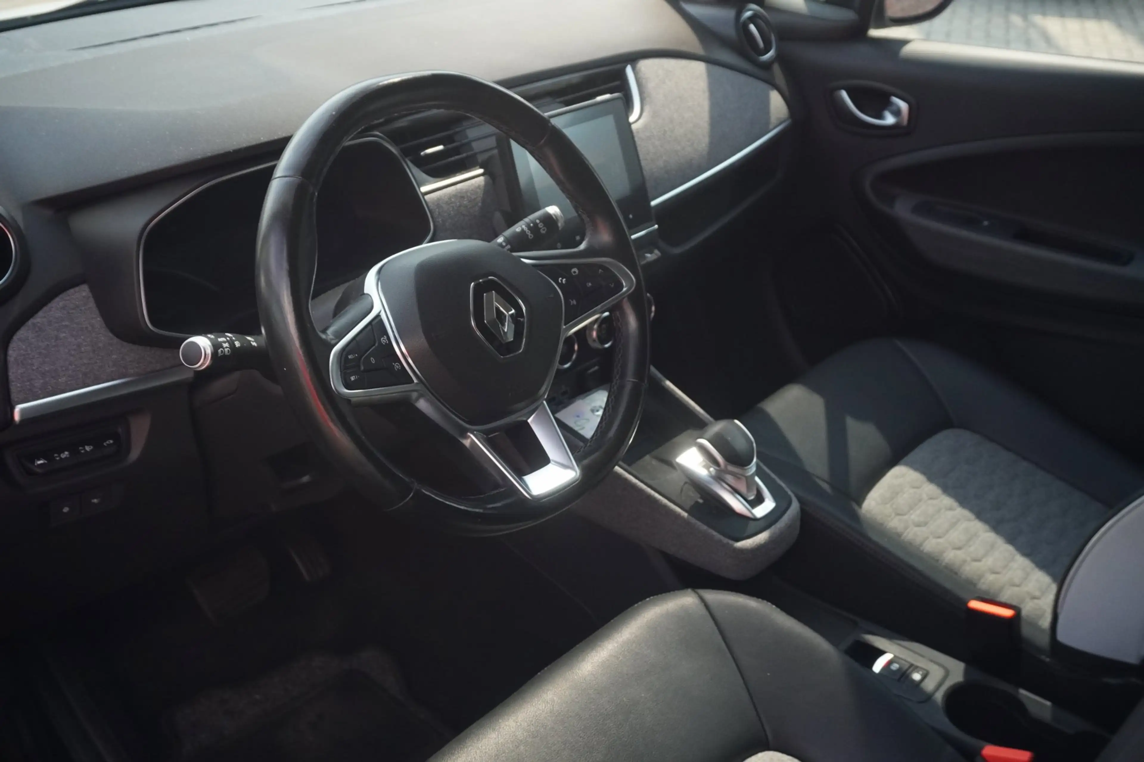 Renault ZOE R135 Intens 52 kWh / Camera / Stoelverwarming / Ca — photo 12