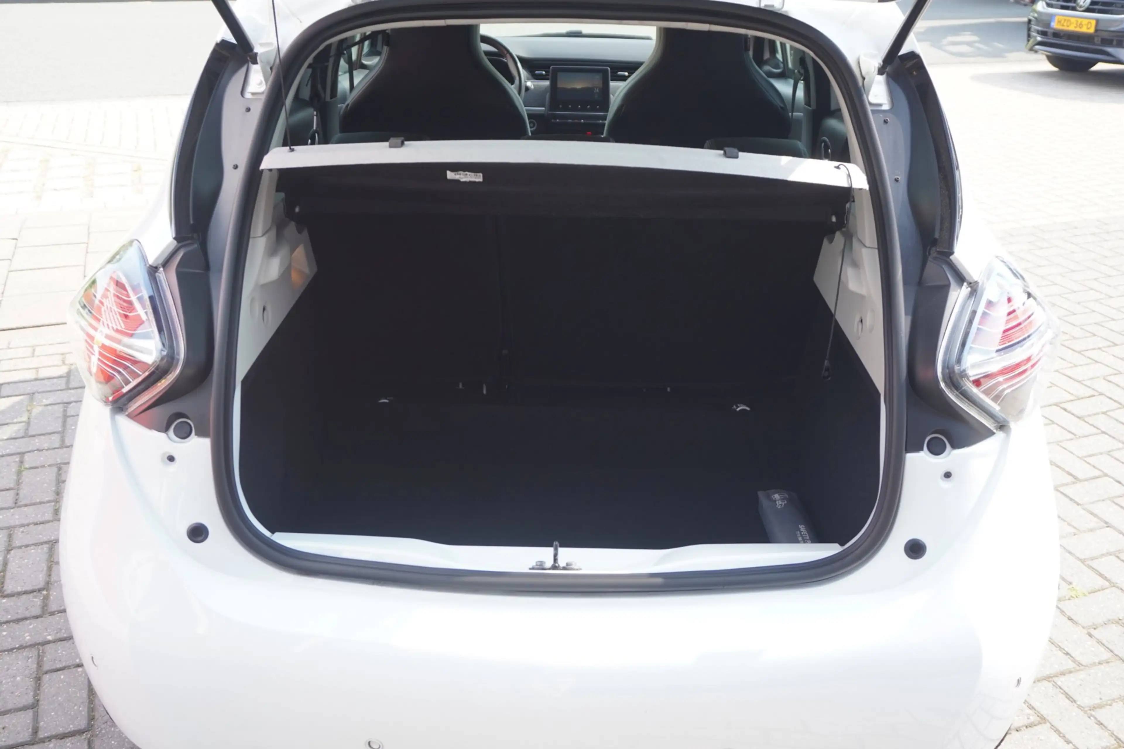 Renault ZOE R135 Intens 52 kWh / Camera / Stoelverwarming / Ca — photo 5
