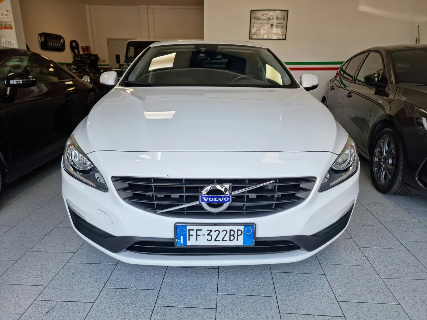 Volvo V60 2.0 d3 GEARTRONIC EURO 6B Bianco - 2