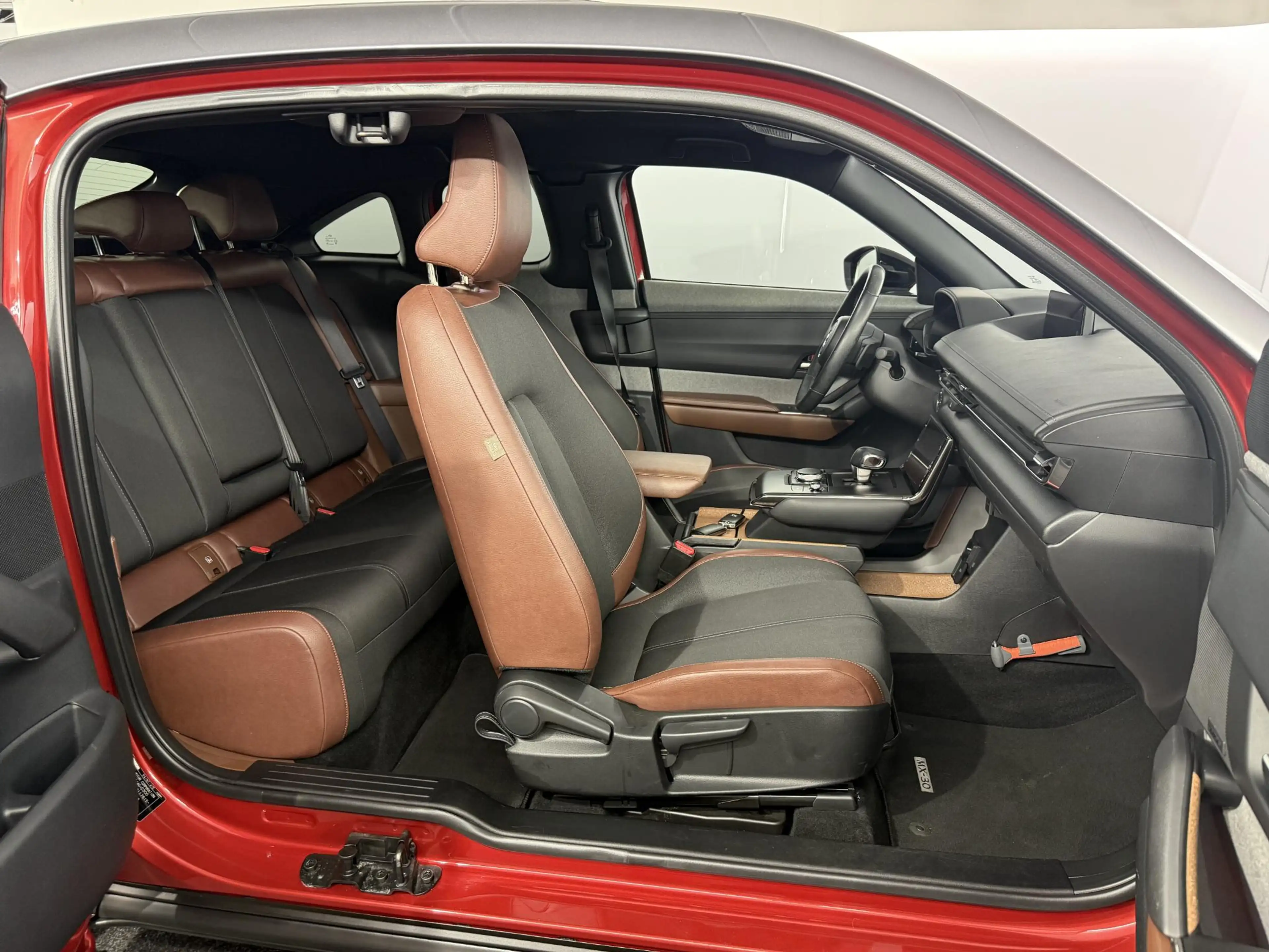 Mazda MX-30 e-SkyActiv 145 Luxury 36 kWh / NL auto / Bose / Sc — photo 5