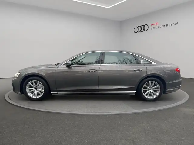 Audi A8 view 3