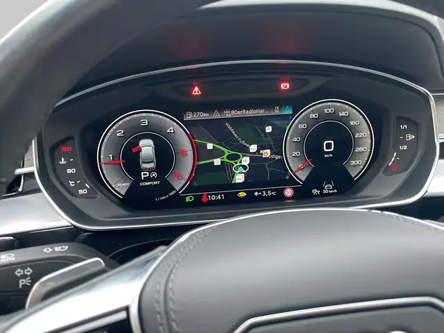 Audi A8 view 12