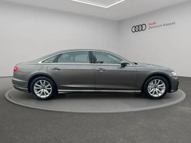 Audi A8 view 7