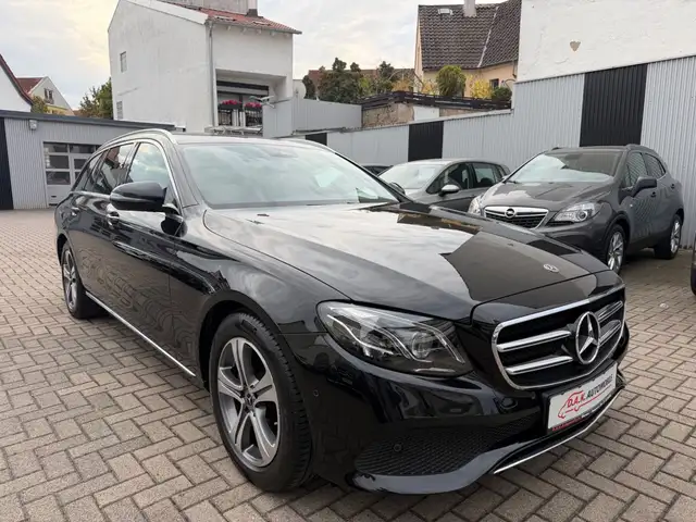 Mercedes-Benz E 220 D T Modell 4Matic 109TKM+R.Kam+Ambiente