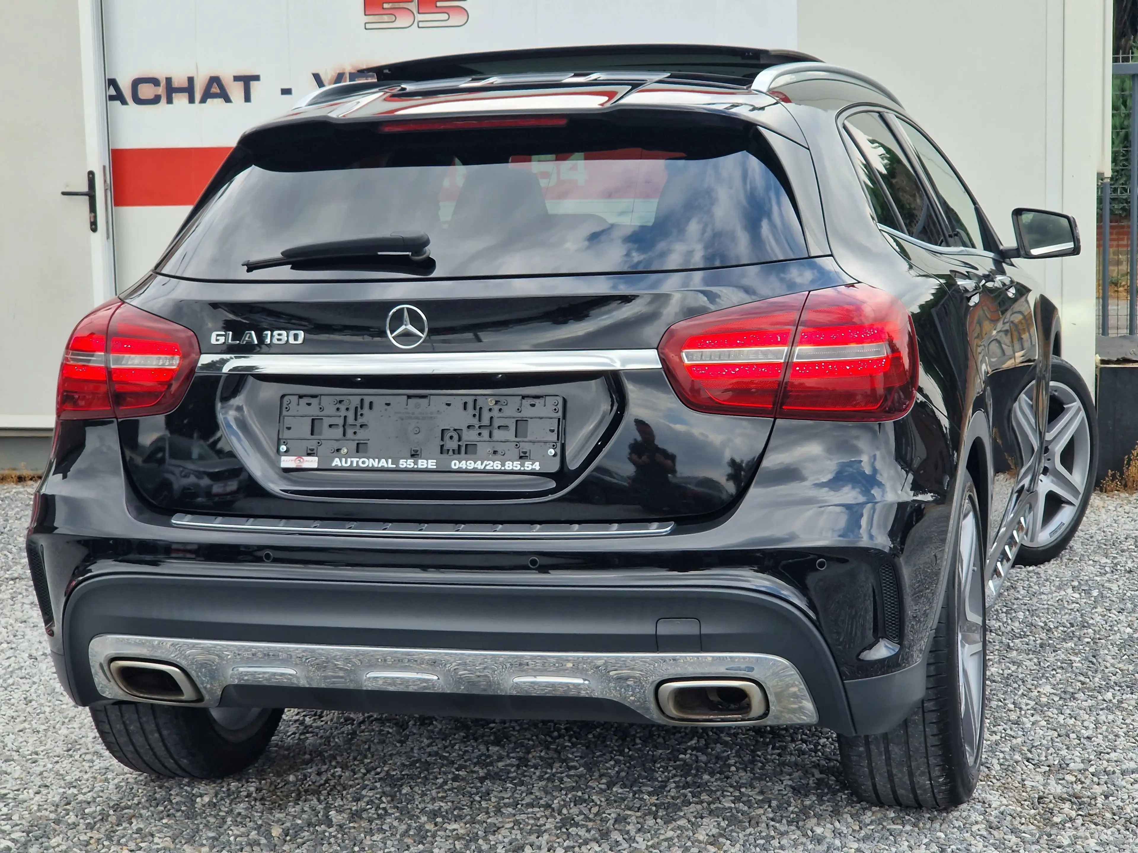 Mercedes-Benz GLA 180 PACK AMG*1 MAIN*BOITE AUTO*XENON*GPS*CUIR*CAMERA — photo 3