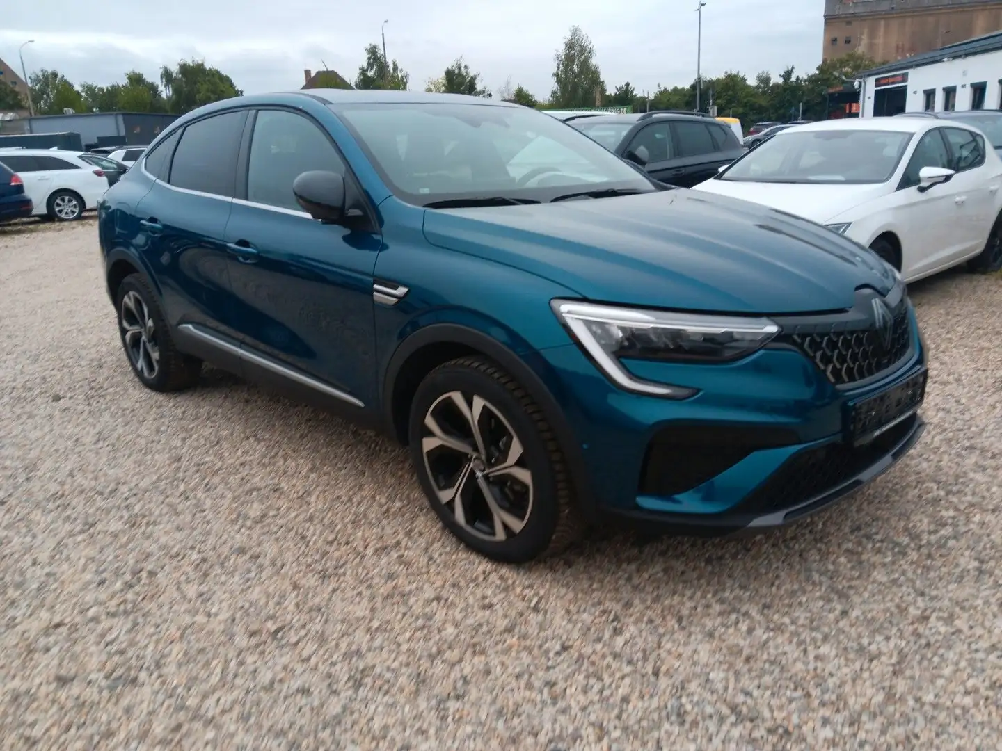 Renault Arkana Techno E-TECH Full Hybrid 145 E Navi LED Blauw - 2