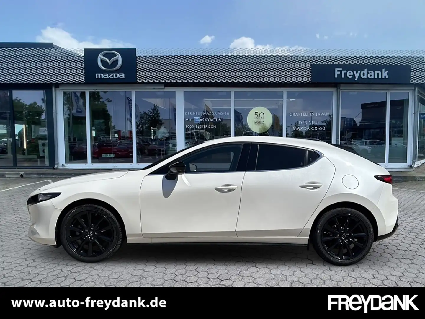 Mazda 3 2.5L e-SKYACTIV G 140ps Homura Blanc - 2