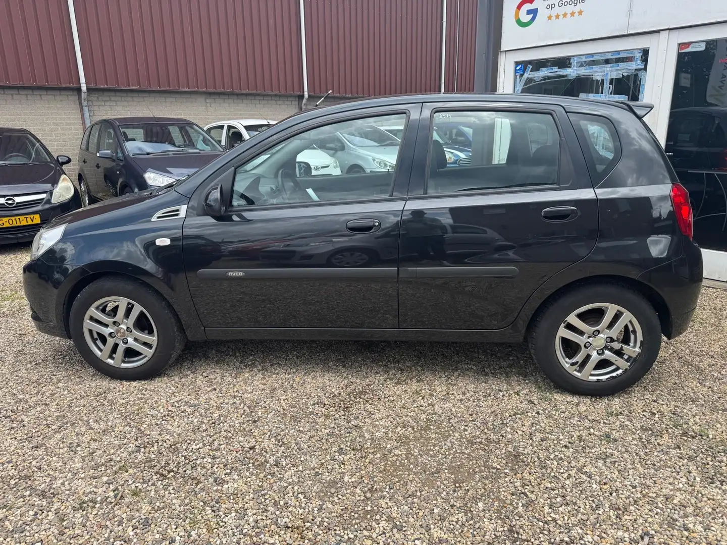 Chevrolet Aveo 1.2 LS airco,elektr ramen, 5deurs, nieuwe APK bij Czarny - 2
